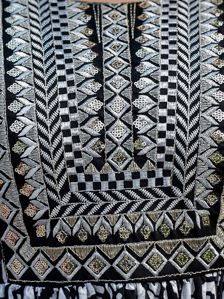 KALINI Geometric Embroidered Regular Sequinned Kurta With Trousers & With Dupatta