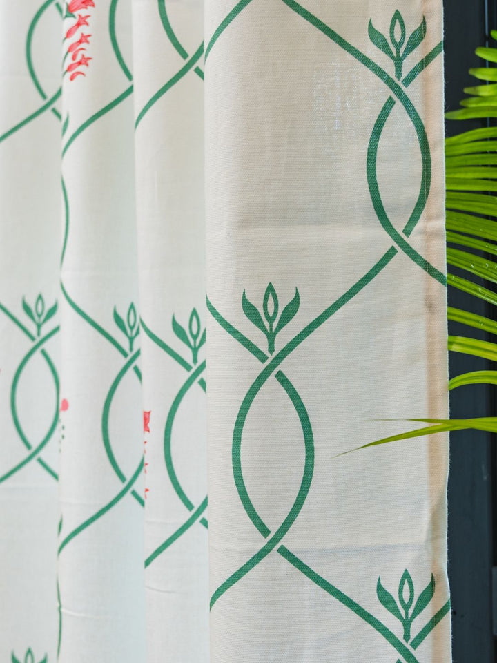 URBAN SPACE White & Green 2 Pieces Floral Cotton Window Curtains