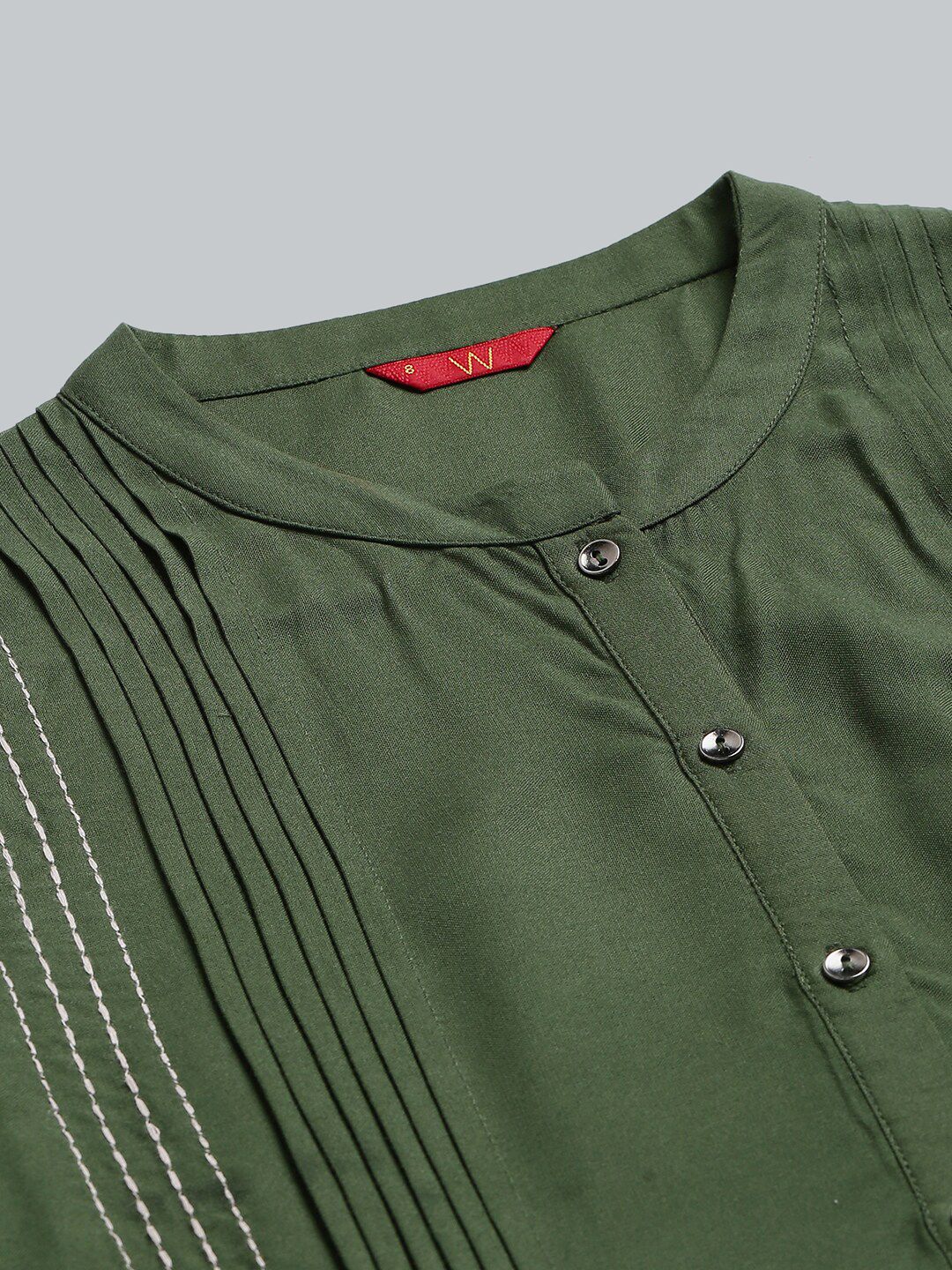 W Women Green Embroidered Thread Work Kurta