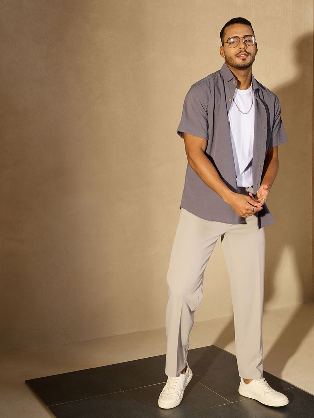 DENNISON Men Self Design Oversized Spread Collar Short Slevees Casual Shirt