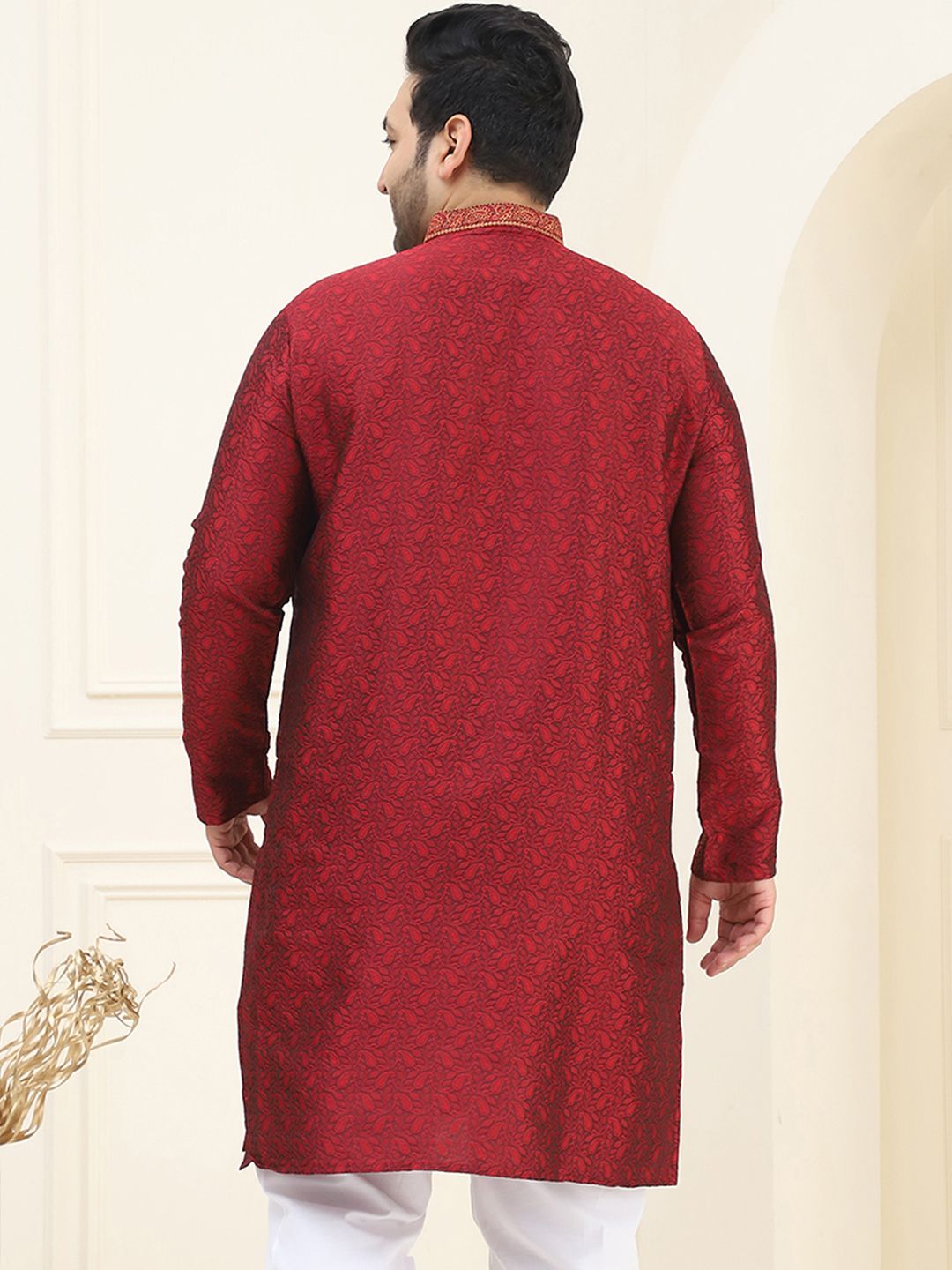 SOJANYA PLUS Men Maroon Benang Sulam Kurta Kerja