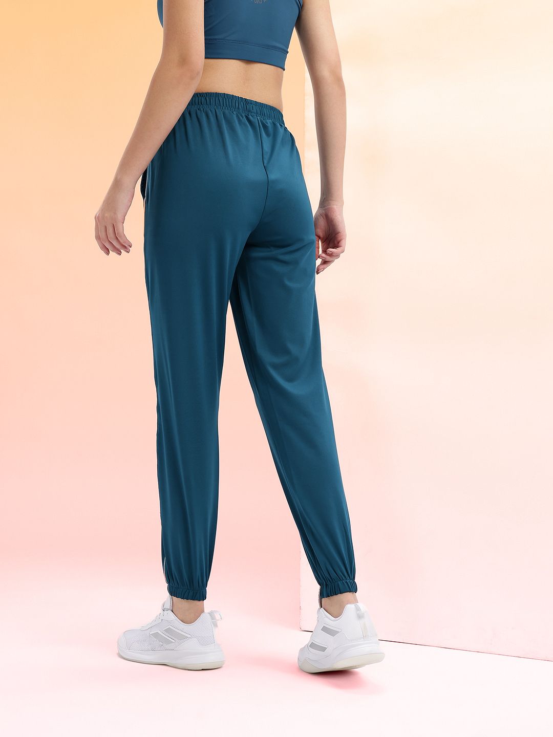 HRX by Hrithik Roshan Women Brand Logo Detail Rapid-Dry Running Joggers