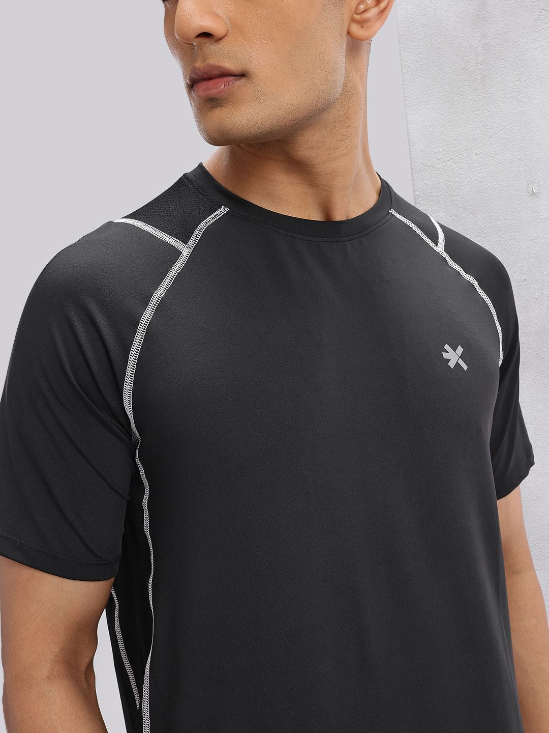 HRX by Hrithik Roshan Men Contrast Stitch Training T-shirt