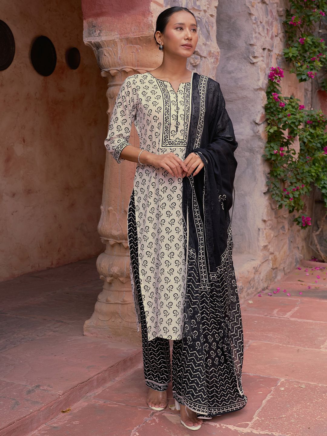 Libas Black & White Floral Printed Notch Neck Pure Cotton Kurta with Trousers & Dupatta