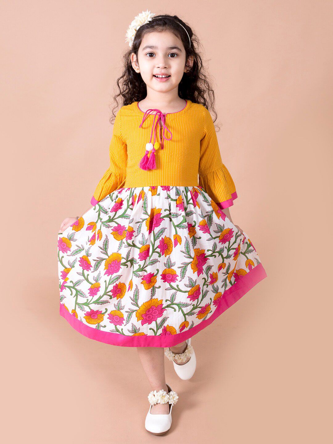 pspeaches Yellow & White Floral Tie-Up Neck Cotton Dress