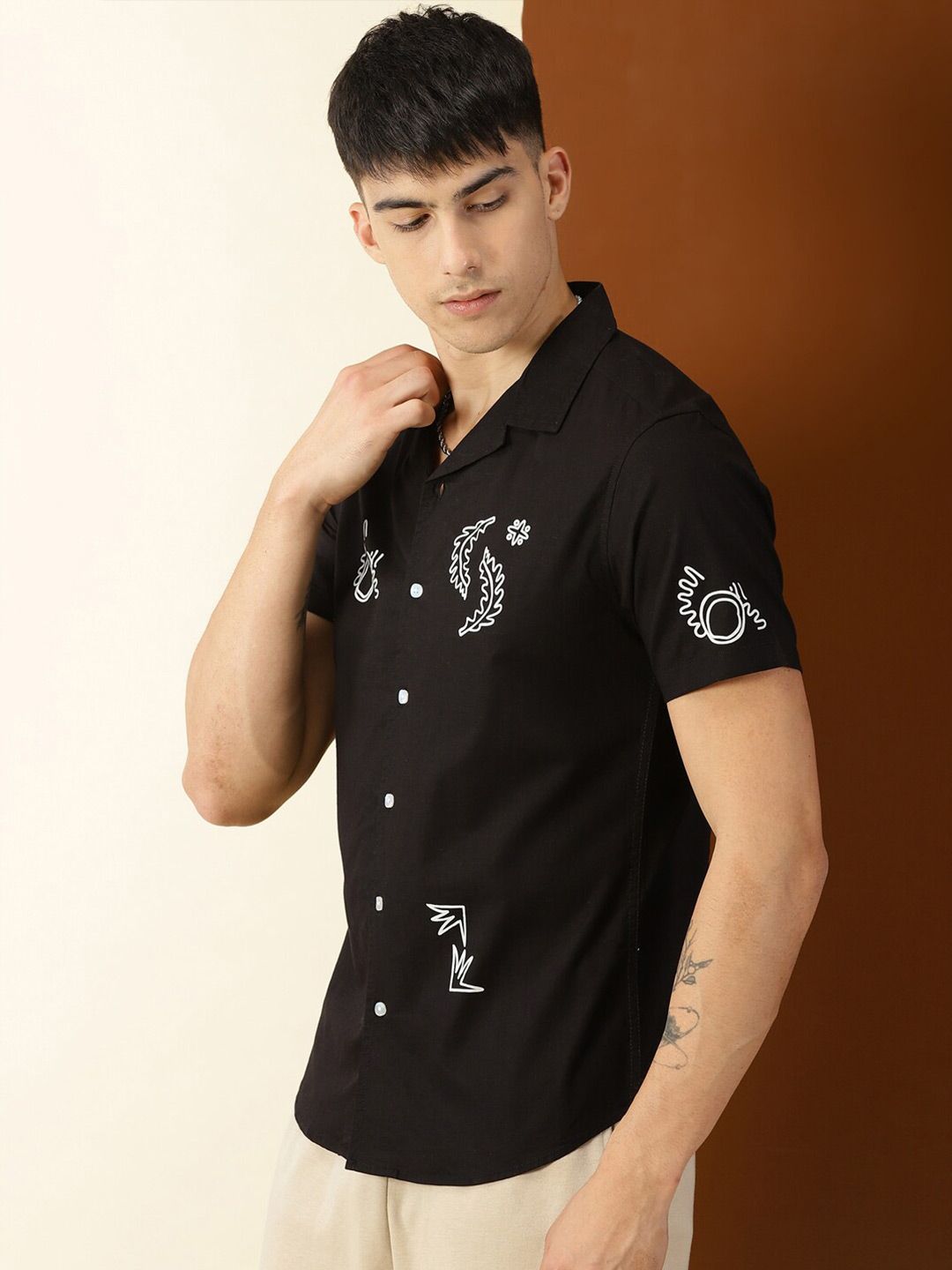 Thomas Scott Liberal Fit Abstract Printed Pure Cotton Casual Shirt