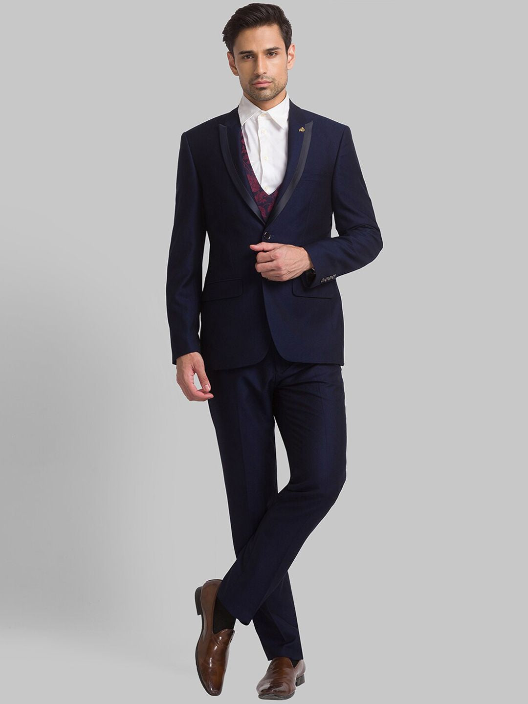 Raymond Men Single-Breasted Three-Piece Formal Suit