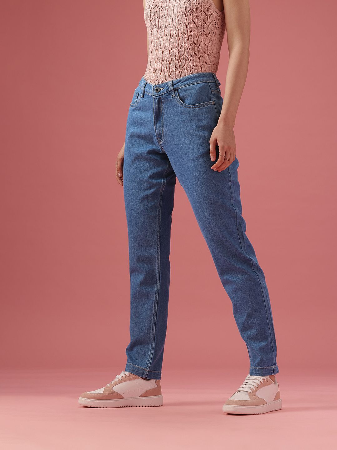 DressBerry Women Boyfriend Fit High-Rise Light Fade Stretchable Jeans