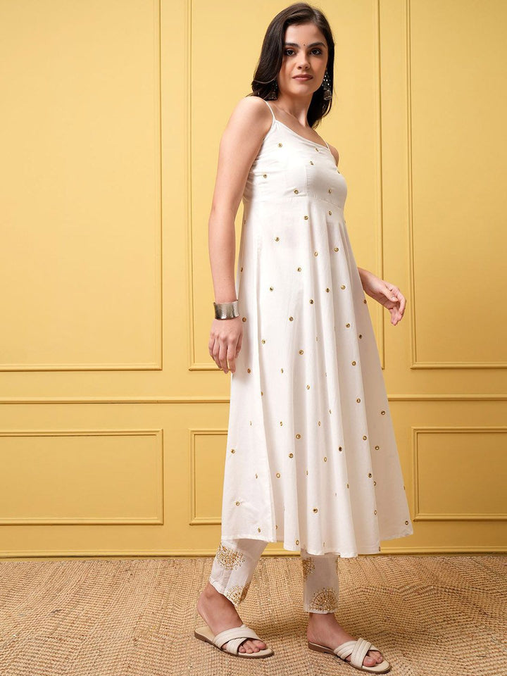 Vishudh Women Floral Embroidered Regular Pure Cotton Kurta with Trousers & With Dupatta