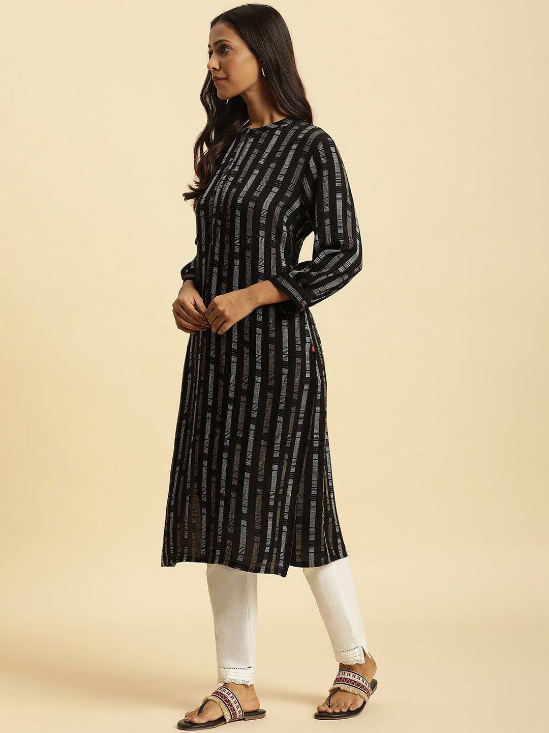 W Striped Mandarin Collar Kurta