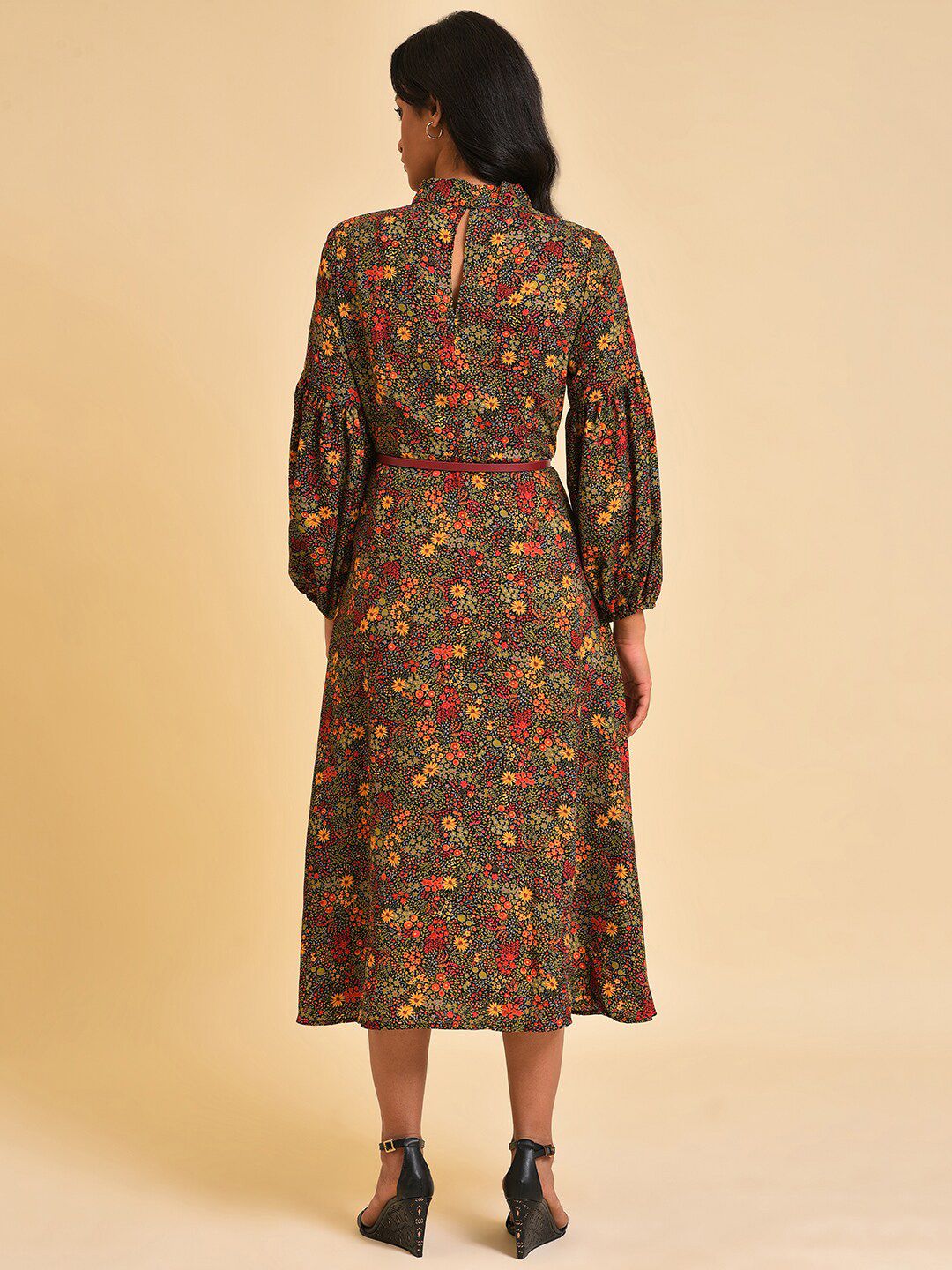 W Black Floral Printed Puff Sleeve A-Line Midi Dress