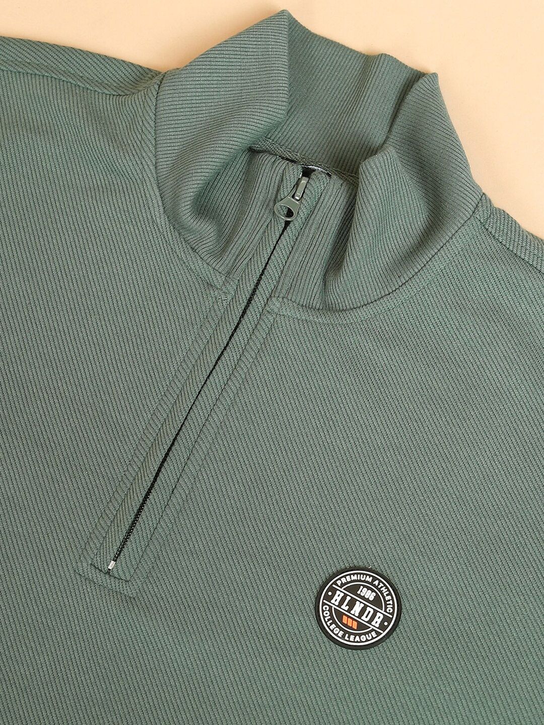 HIGHLANDER High Neck Half Zipper Pullover