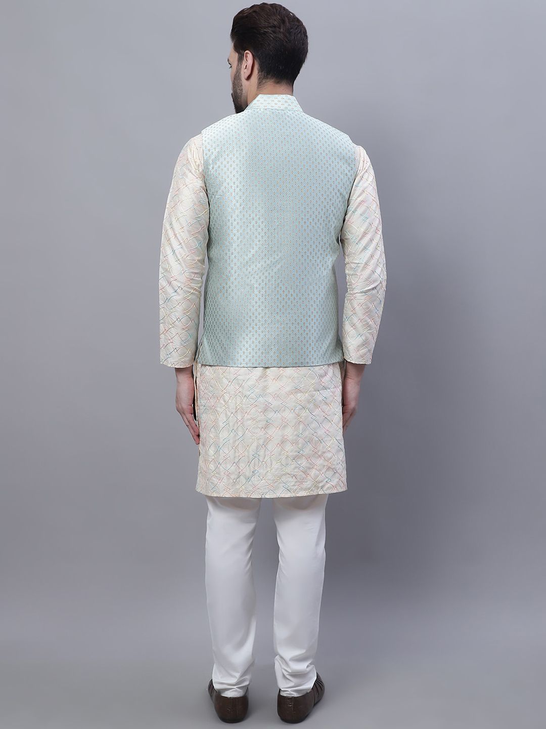 SOJANYA Embroidered Mandarin Collar Kurta with Pyjamas & Nahru Jacket