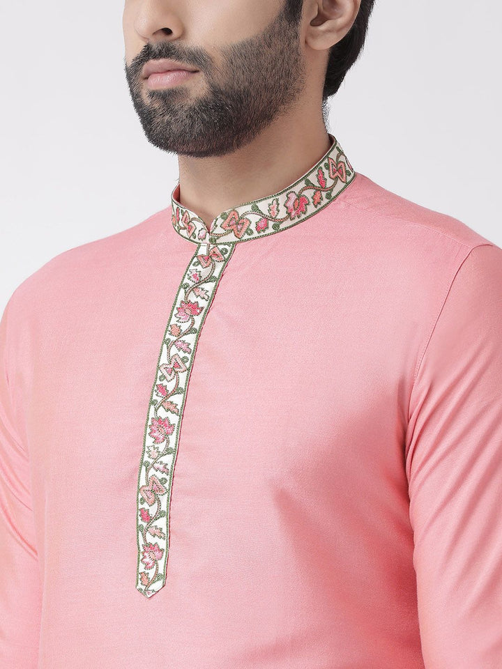KISAH Men Solid Regular Fit Thread Work Kurta