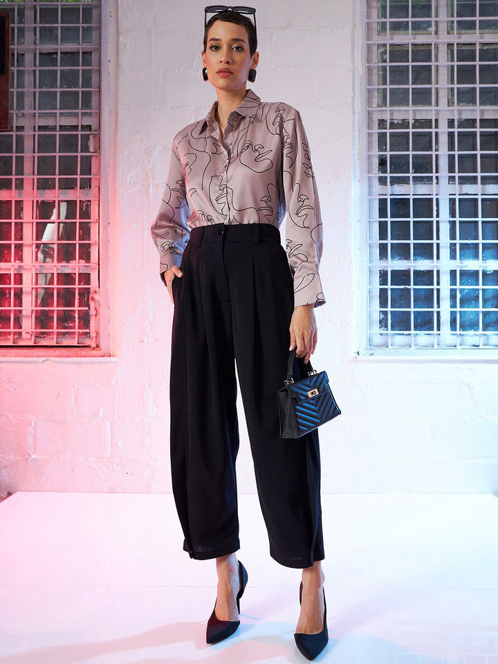 SASSAFRAS Women Black Mid-Rise Pleated Parallel Trousers