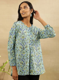 W Round Neck Floral Printed Cotton Top