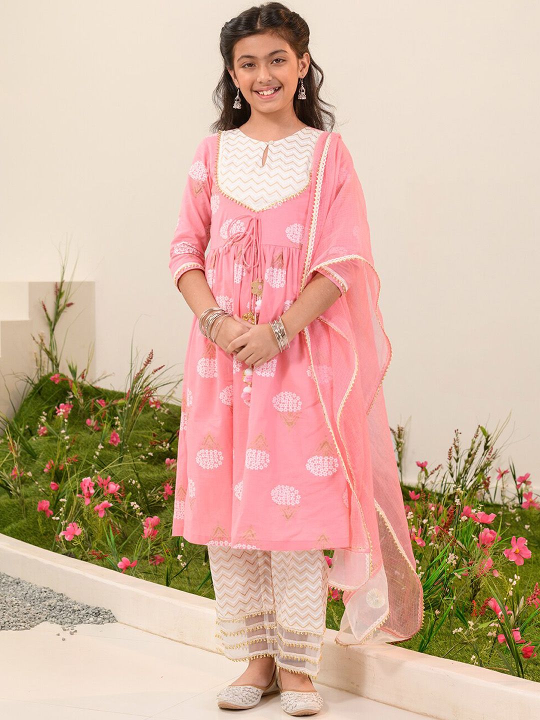 pspeaches Girls Floral Printed Regular Pure Cotton Kurta with Pyjamas & Dupatta
