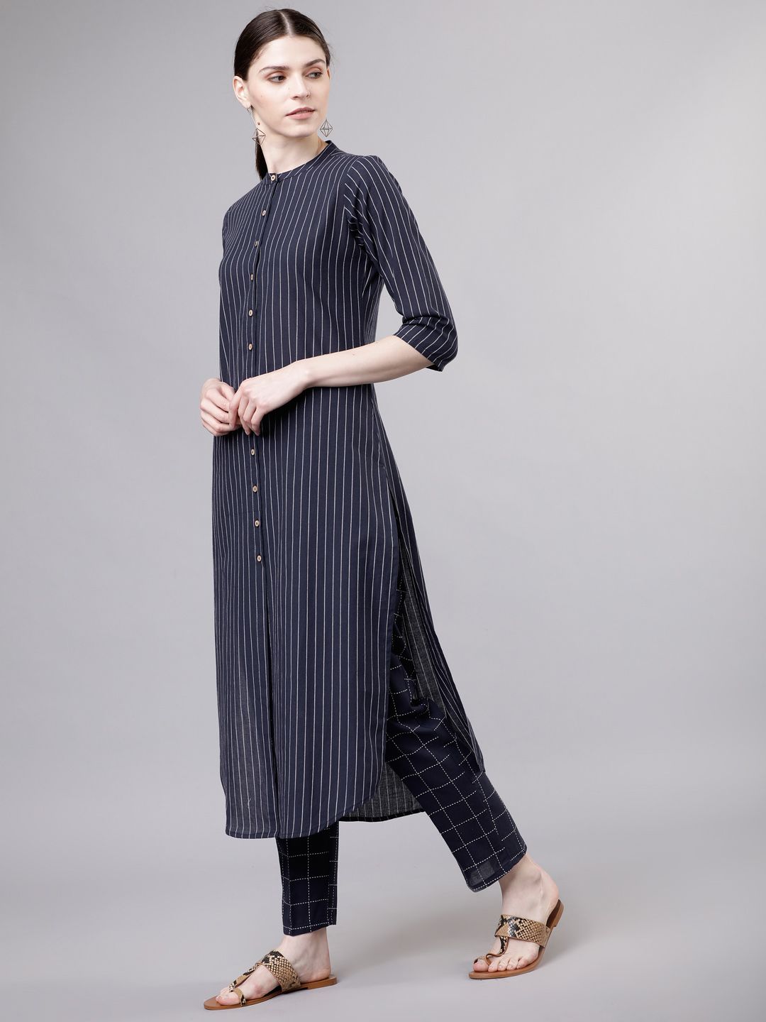 Vishudh Women Navy Blue & Off-White Striped Kurta with Palazzos