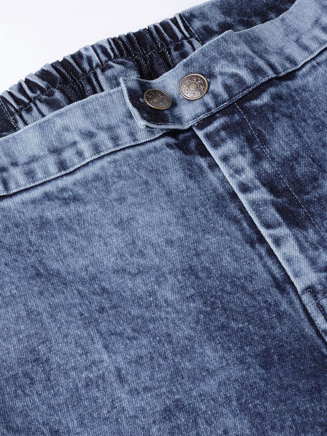 SASSAFRAS Women Blue Straight Fit Mid-Rise Clean Look Cropped Acid wash Jeans