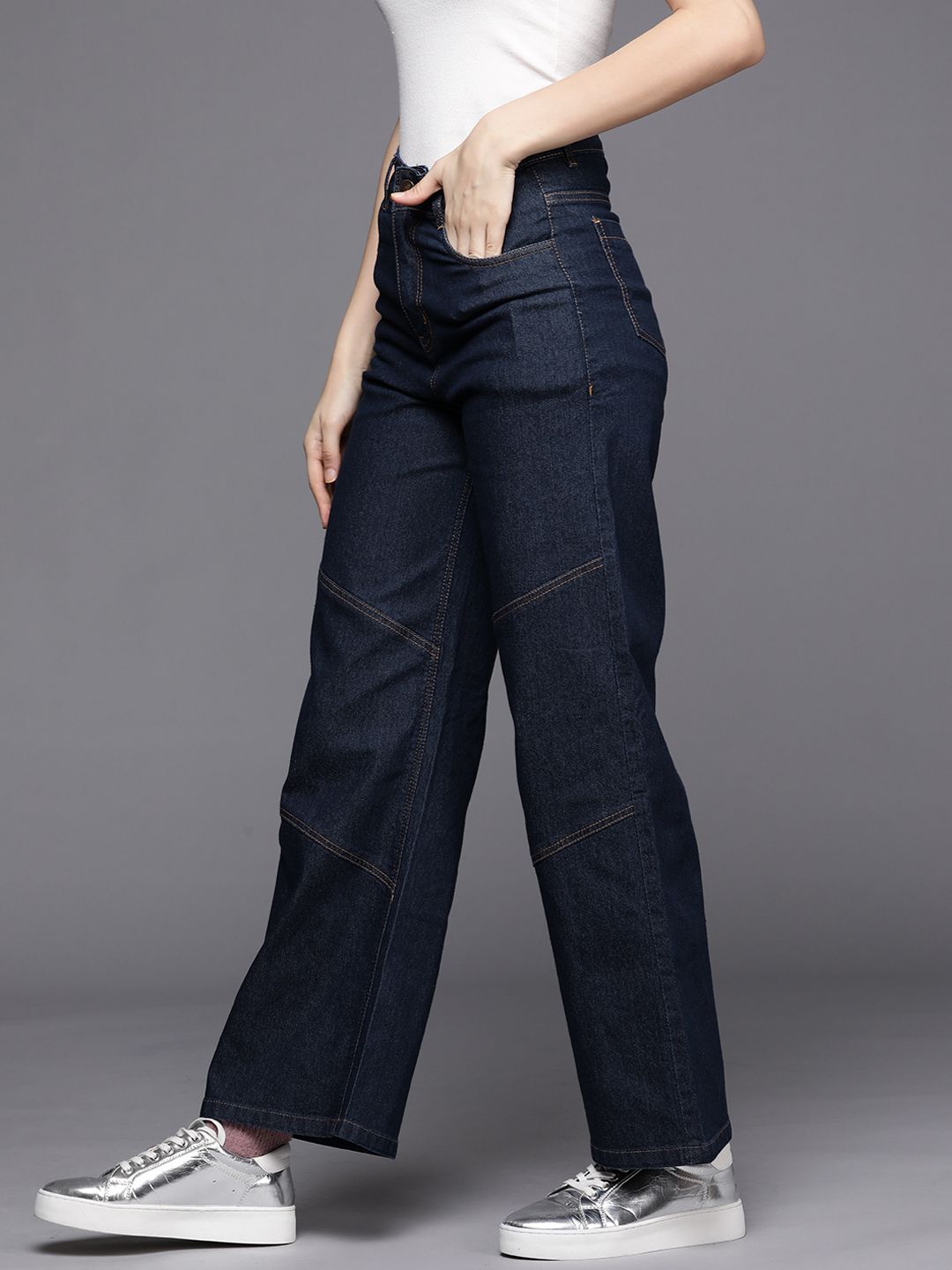SASSAFRAS Women Navy Blue Straight Fit Contrast Stitch Detail High-Rise Stretchable Jeans
