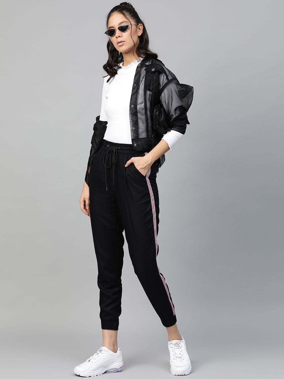 SASSAFRAS White High-Neck Top
