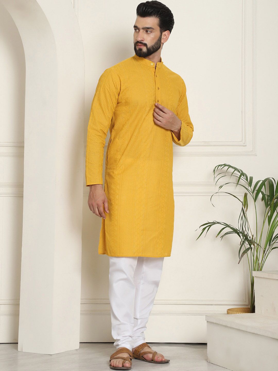 SOJANYA Geometric Embroidered Thread Work Pure Cotton Straight Kurta With Churidar