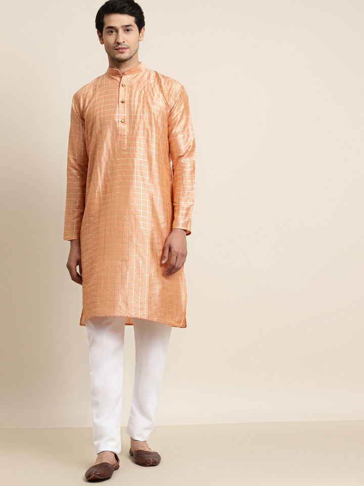 SOJANYA Kurta Berpetak Lelaki Berwarna Peach & Berton Emas