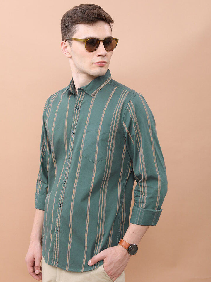 HIGHLANDER Green Vertical Striped Slim Fit Spread Collar Cotton Casual Shirt