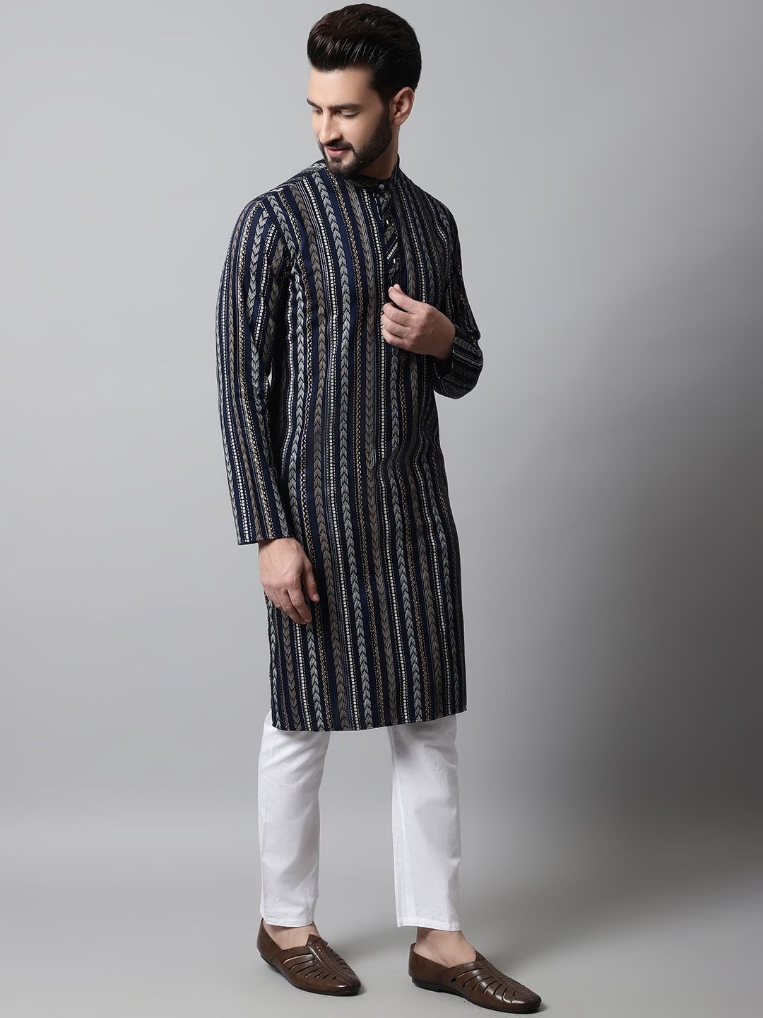 Jompers Men Printed Band Collar Pure Cotton Kurta with Pyjamas