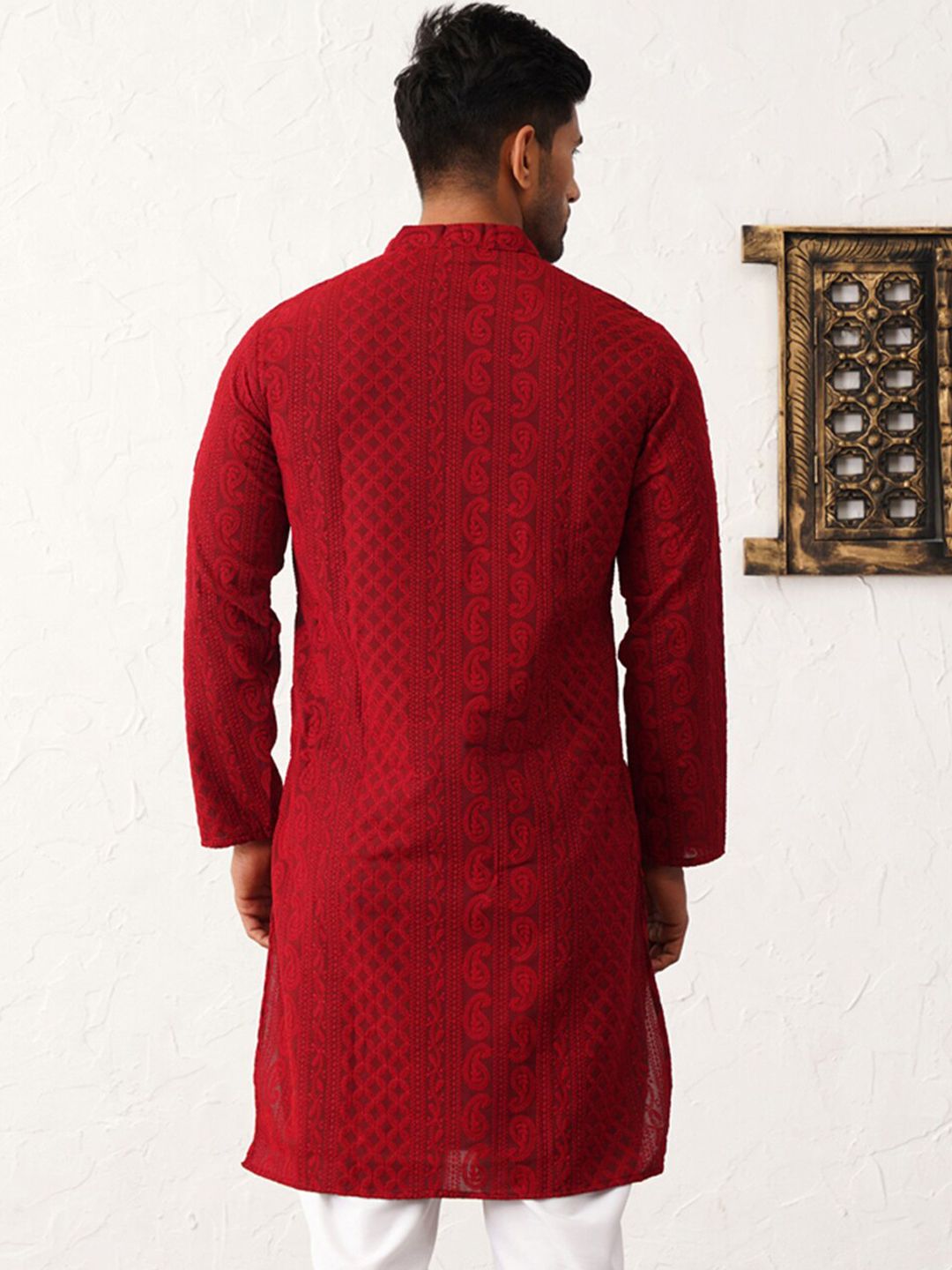 Jompers Paisley Embroidered Chikankari Georgette Straight Kurta