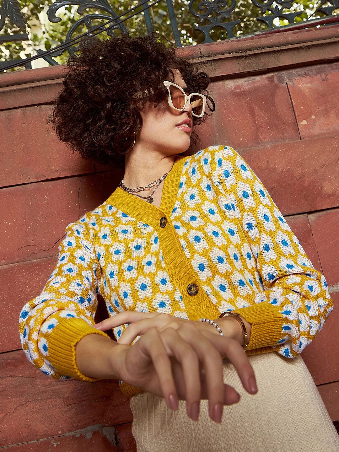 SASSAFRAS Floral Printed V-Neck Ribbed Woollen Cardigan