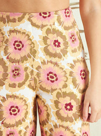 Berrylush White Floral Printed V-Neck Crop Top With Trouser