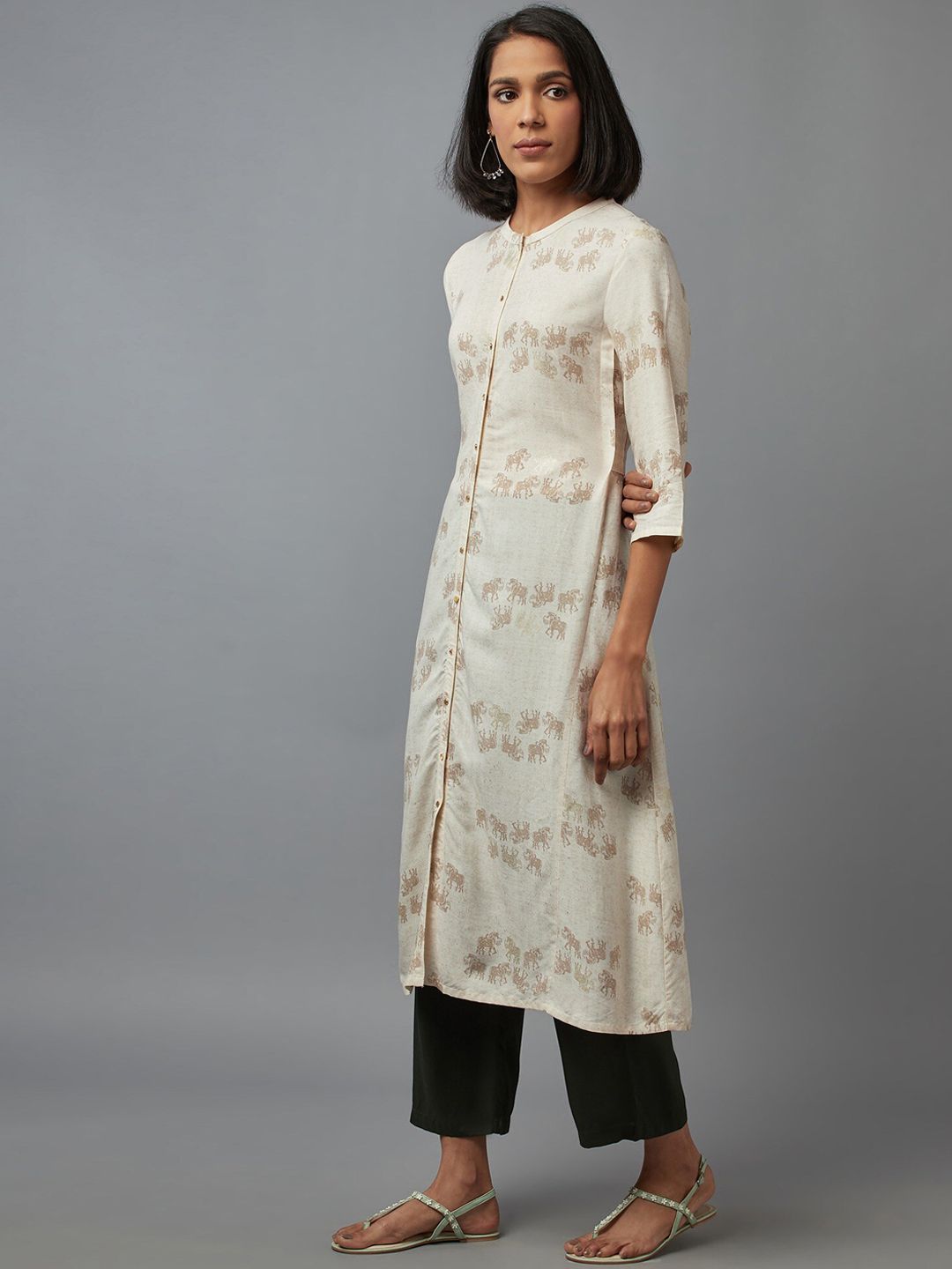 W Women Beige Ethnic Motifs Printed Kurta