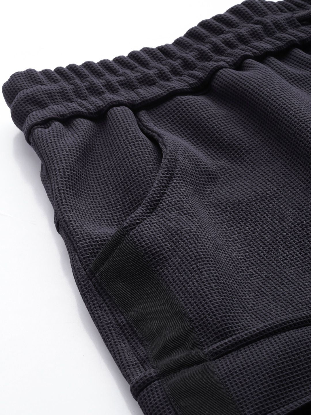 The Indian Garage Co Men Textured Relaxed Tapered Fit Joggers