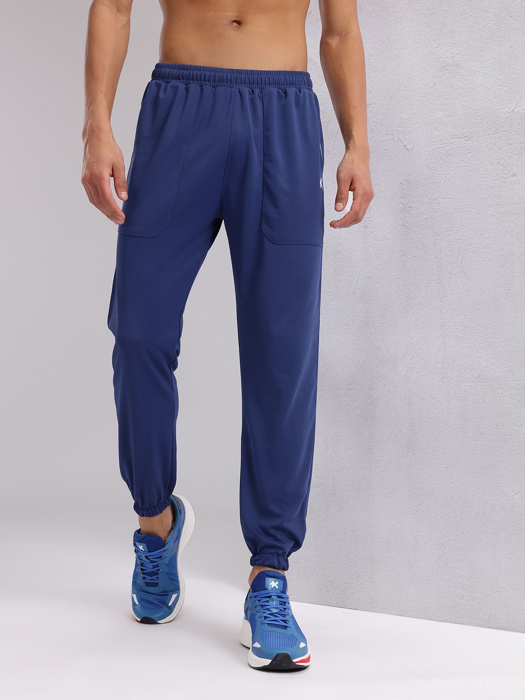 HRX by Hrithik Roshan Men Contrast Piping Rapid-Dry Training Joggers