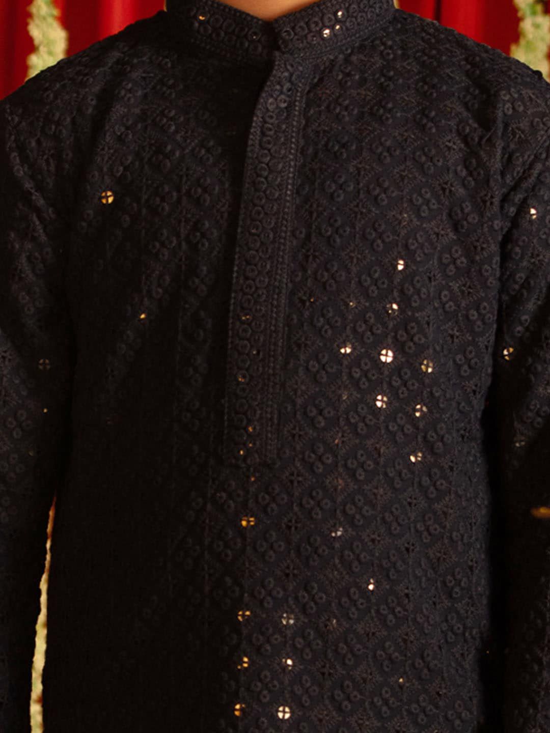 VASTRAMAY Boys Ethnic Motifs Embroidered Sequinned Kurta With Pyjamas