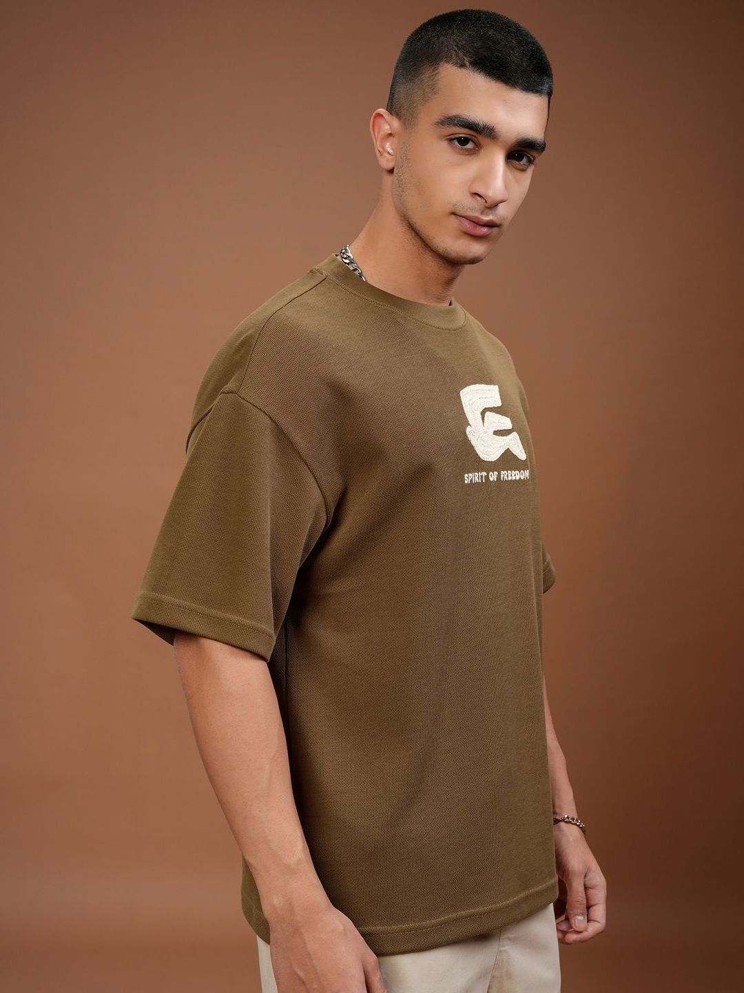 HIGHLANDER Men Self Design Drop shoulder Oversized T-shirt