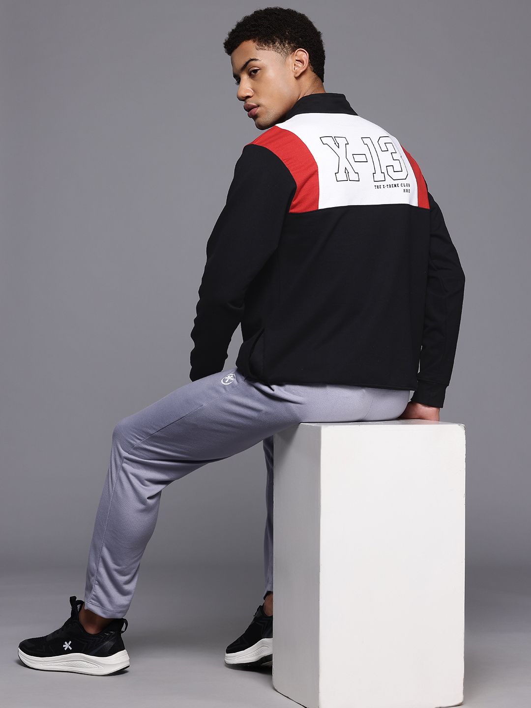 HRX by Hrithik Roshan Colourblocked Sweatshirt