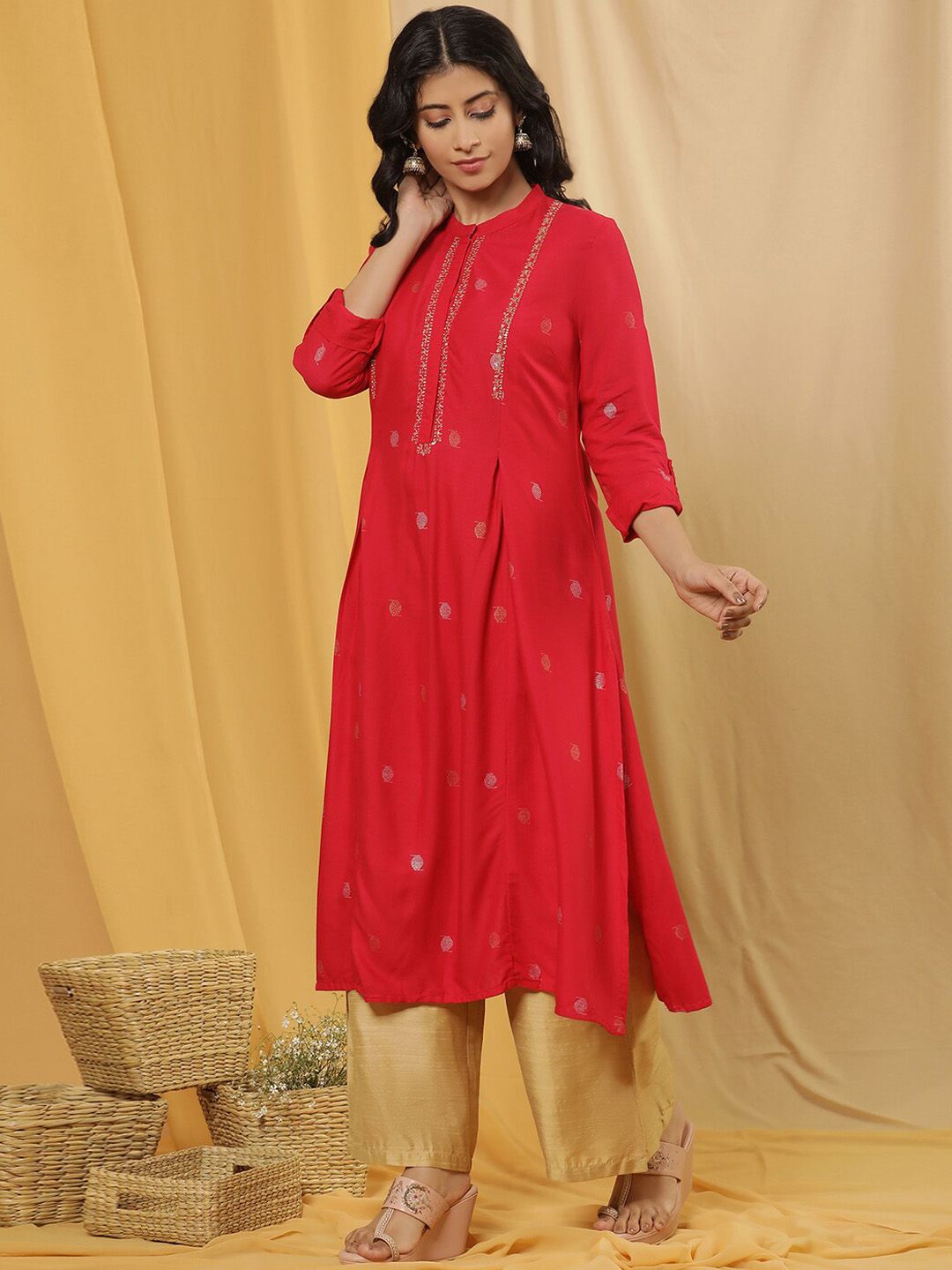 W Printed Mandarin Collar Regular Kurta with Trousers