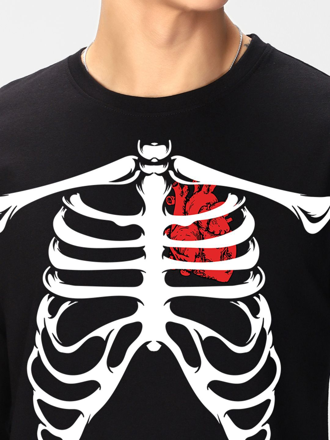 Bewakoof Men Graphic Printed Round Neck Pure Cotton T-shirt
