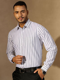 DENNISON Men Vertical Stripes Spread Collar Regular Fit Formal Shirt