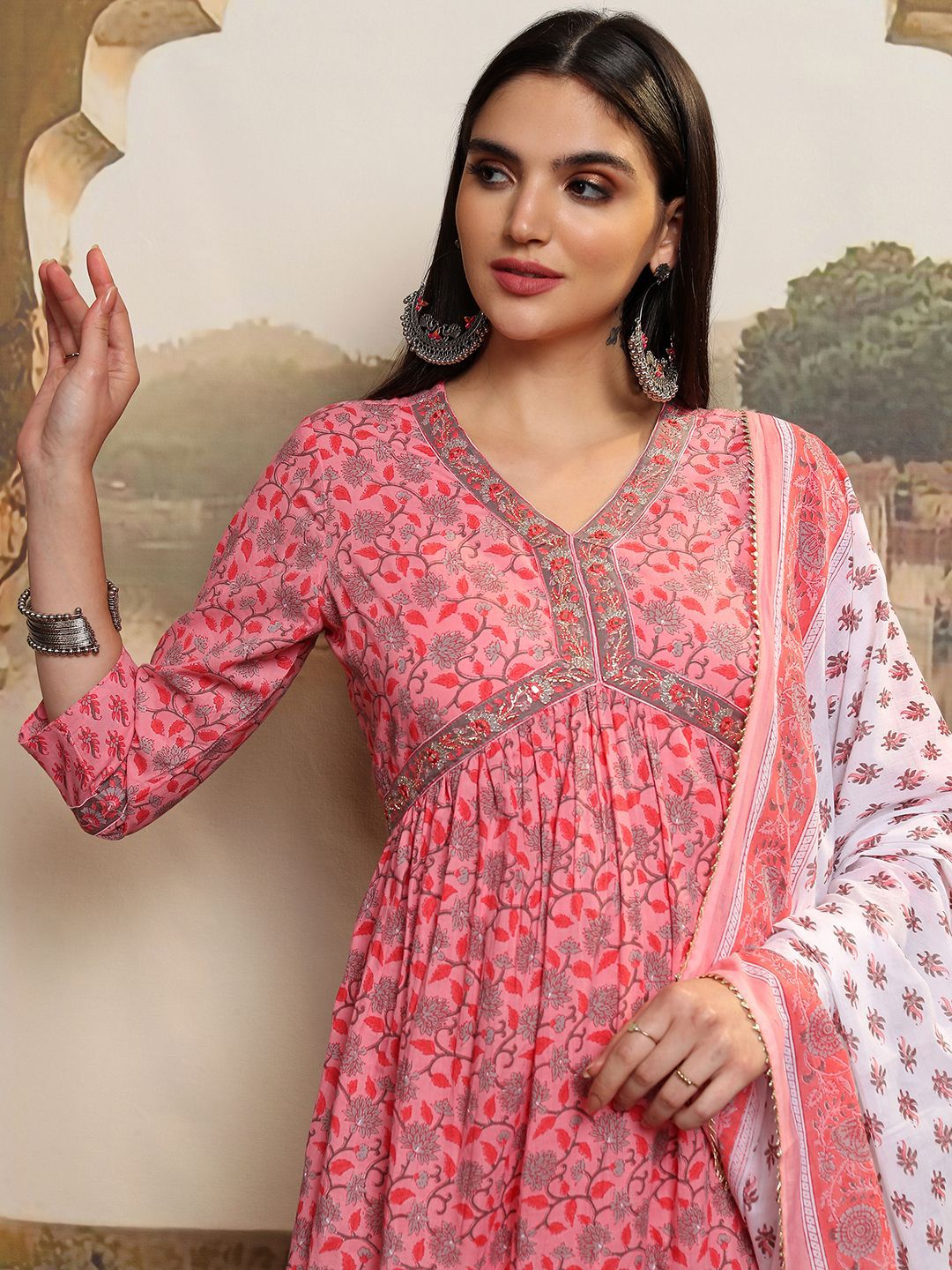 Vishudh Women Floral Printed Regular Pure Cotton Kurta with Trousers & With Dupatta