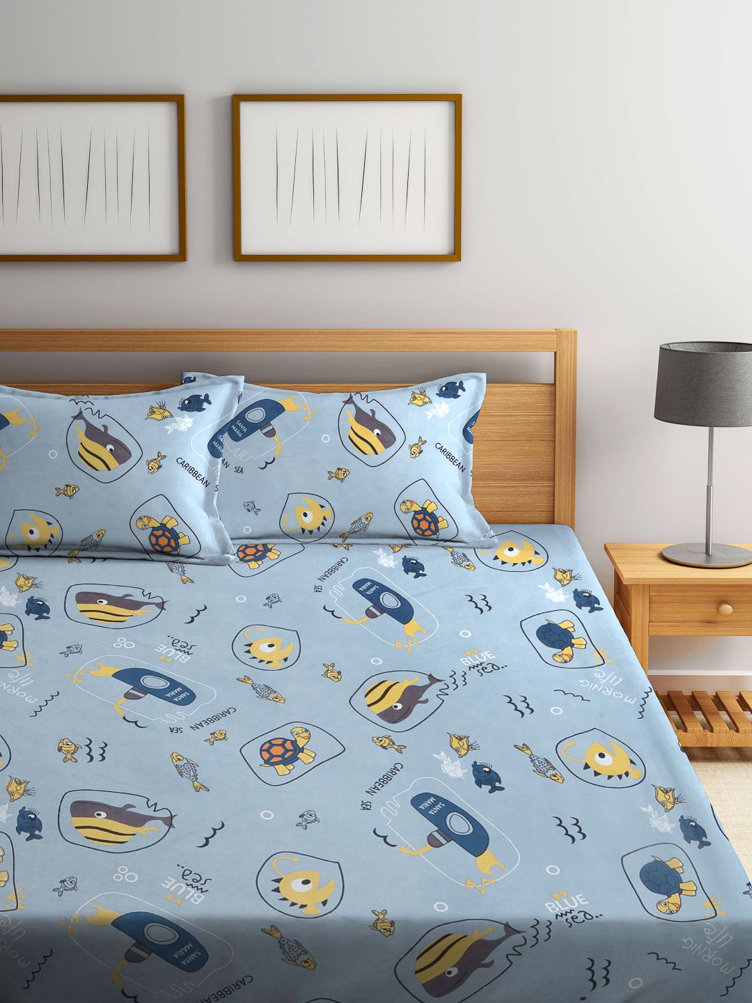 KLOTTHE Blue & Yellow Graphic 300 TC Fitted Double Bedsheet with 2 Pillow Covers