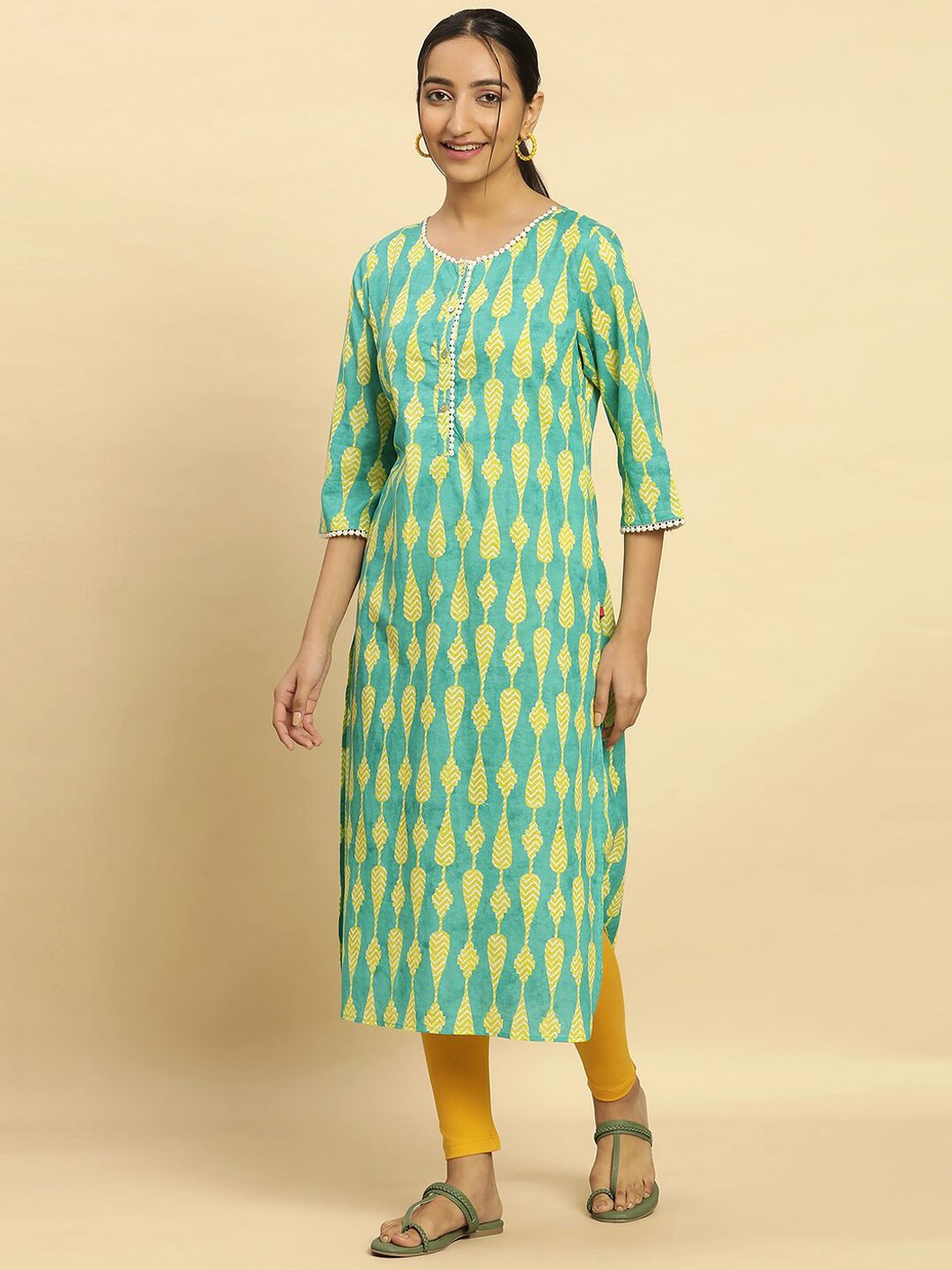 W Round Neck Regular Sleeves Straight Kurta