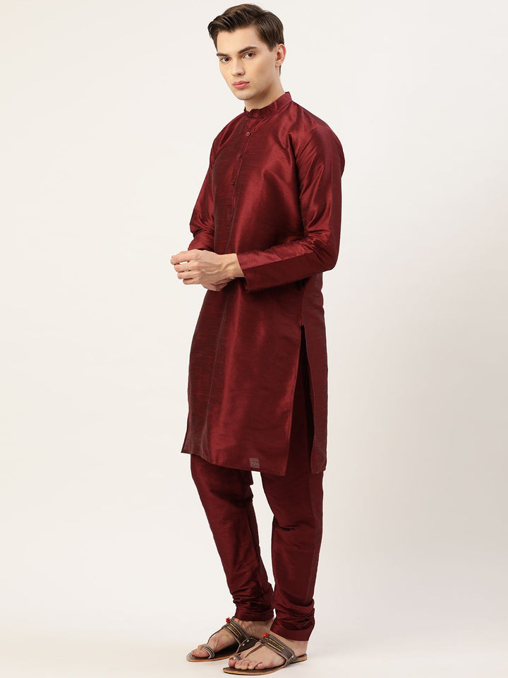 SOJANYA Men Maroon & Green Kurta with Churidar