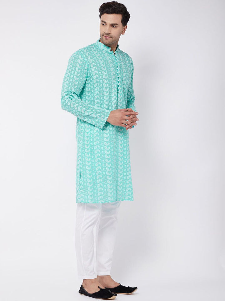 VASTRAMAY Men Green Embroidered Chikankari Pure Cotton Kurta with Churidar