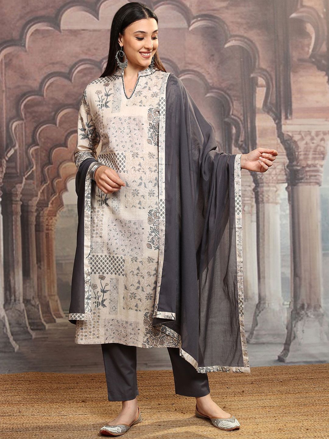 Vishudh Women Floral Printed Regular Mirror Work Pure Cotton Kurta Set