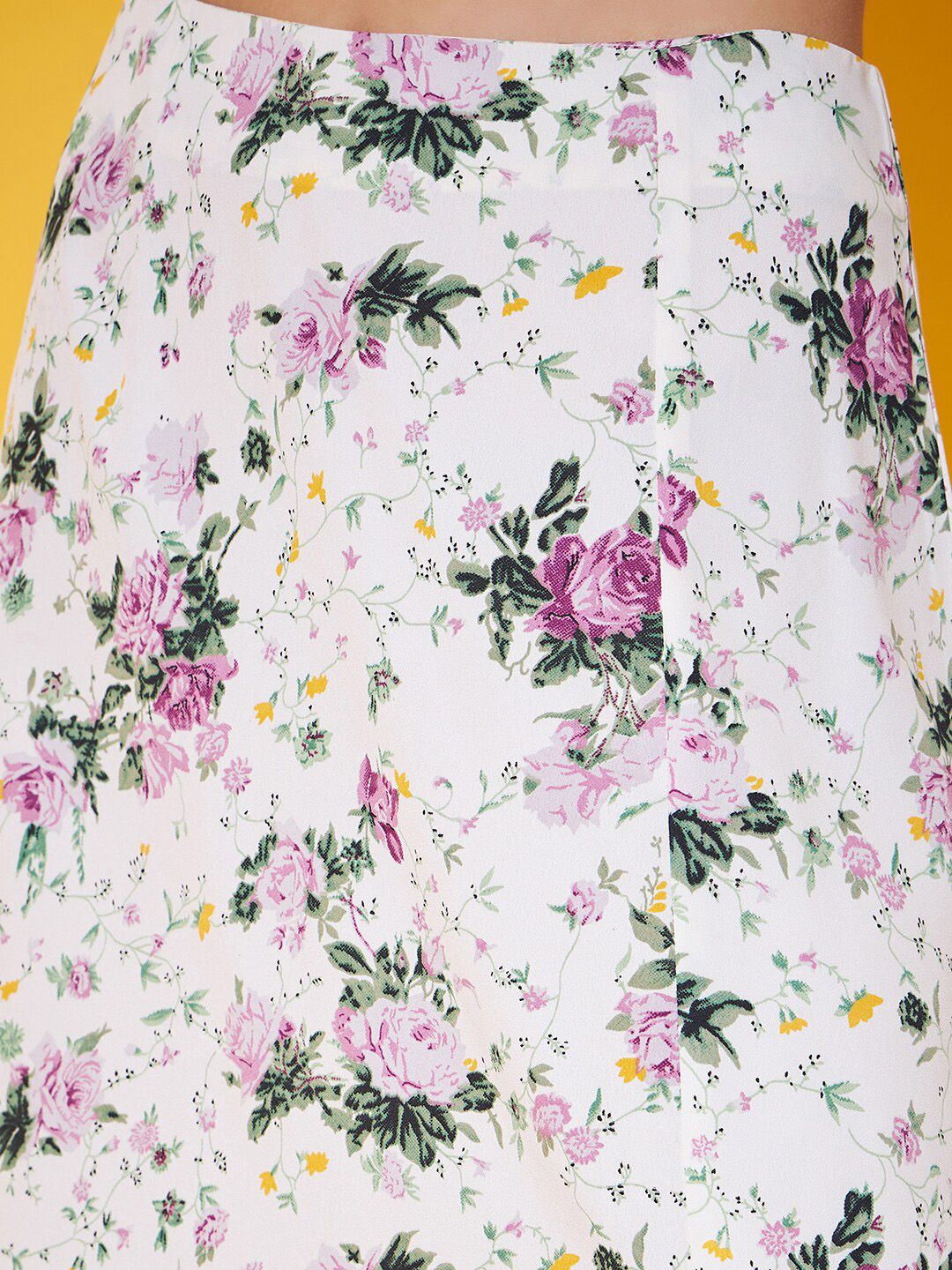 Berrylush Floral Printed High Rise A-Line Midi Skirt