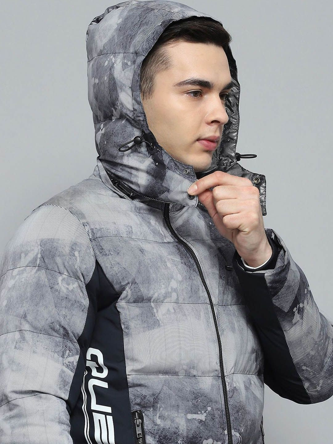 Monte Carlo Men Hooded Colourblocked Casual Lightweight Puffer Jacket