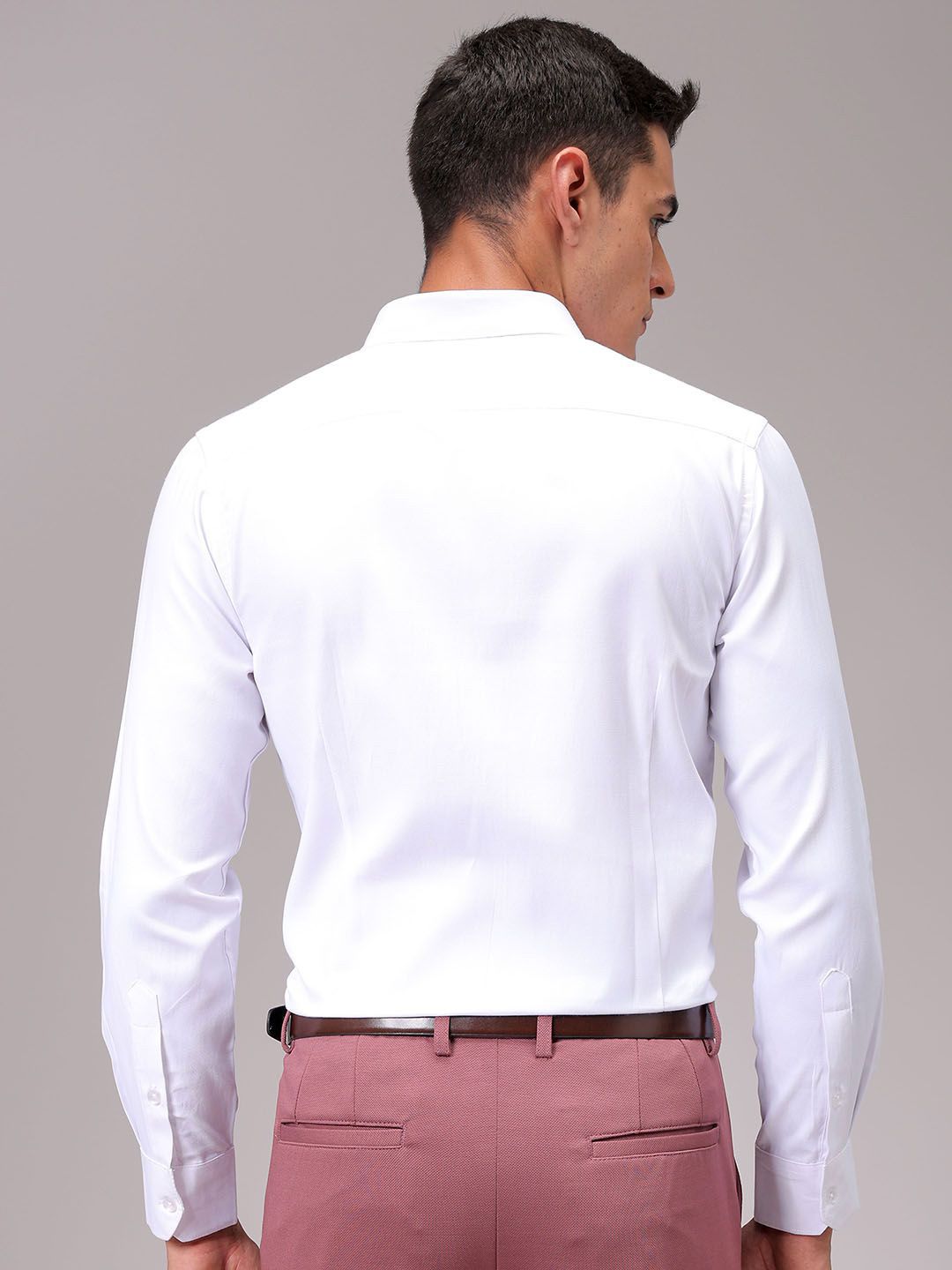 The Indian Garage Co. X Luxe Men Solid Spread Collar Slim Fit Formal Shirt